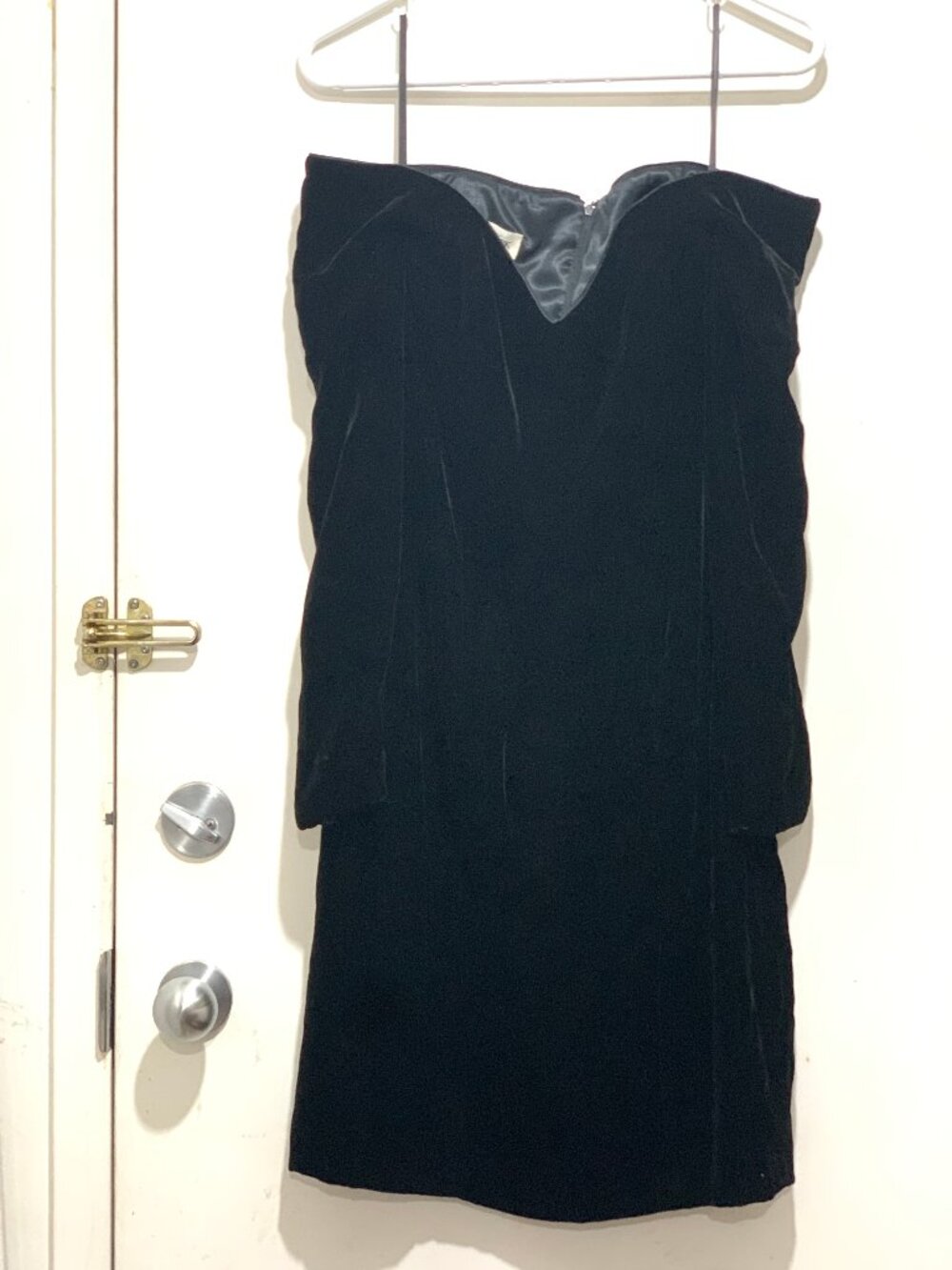 VINTAGE WAYNE CLARK OFF-SHOULDER LONG SLEEVE VELVET MIDI DRESSES SIZE 12
